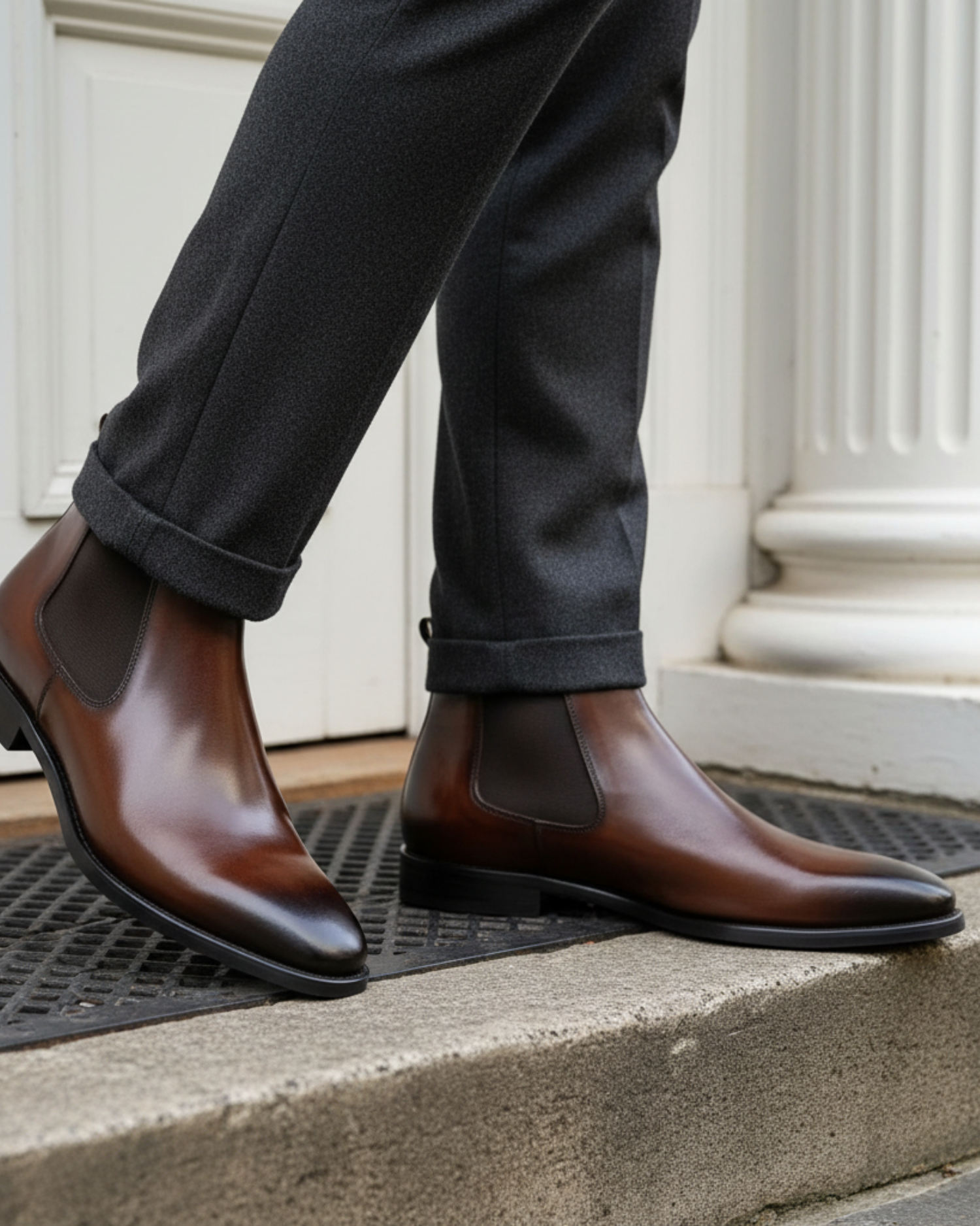 Luhvia | Men’s Elastic Side Panel Chelsea Boots with Almond Toe